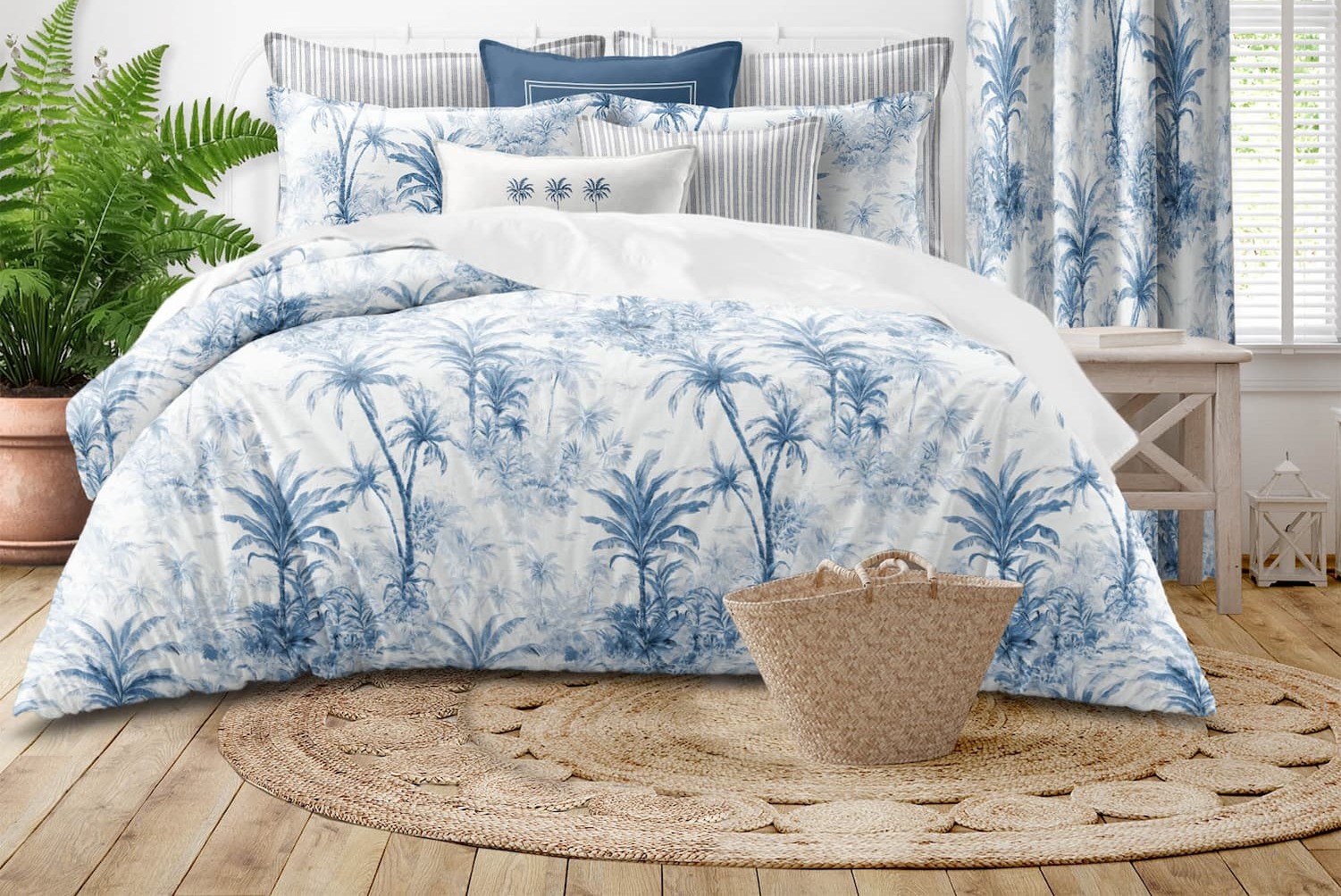 Palmera Bay Blue Luxury Comforter Set