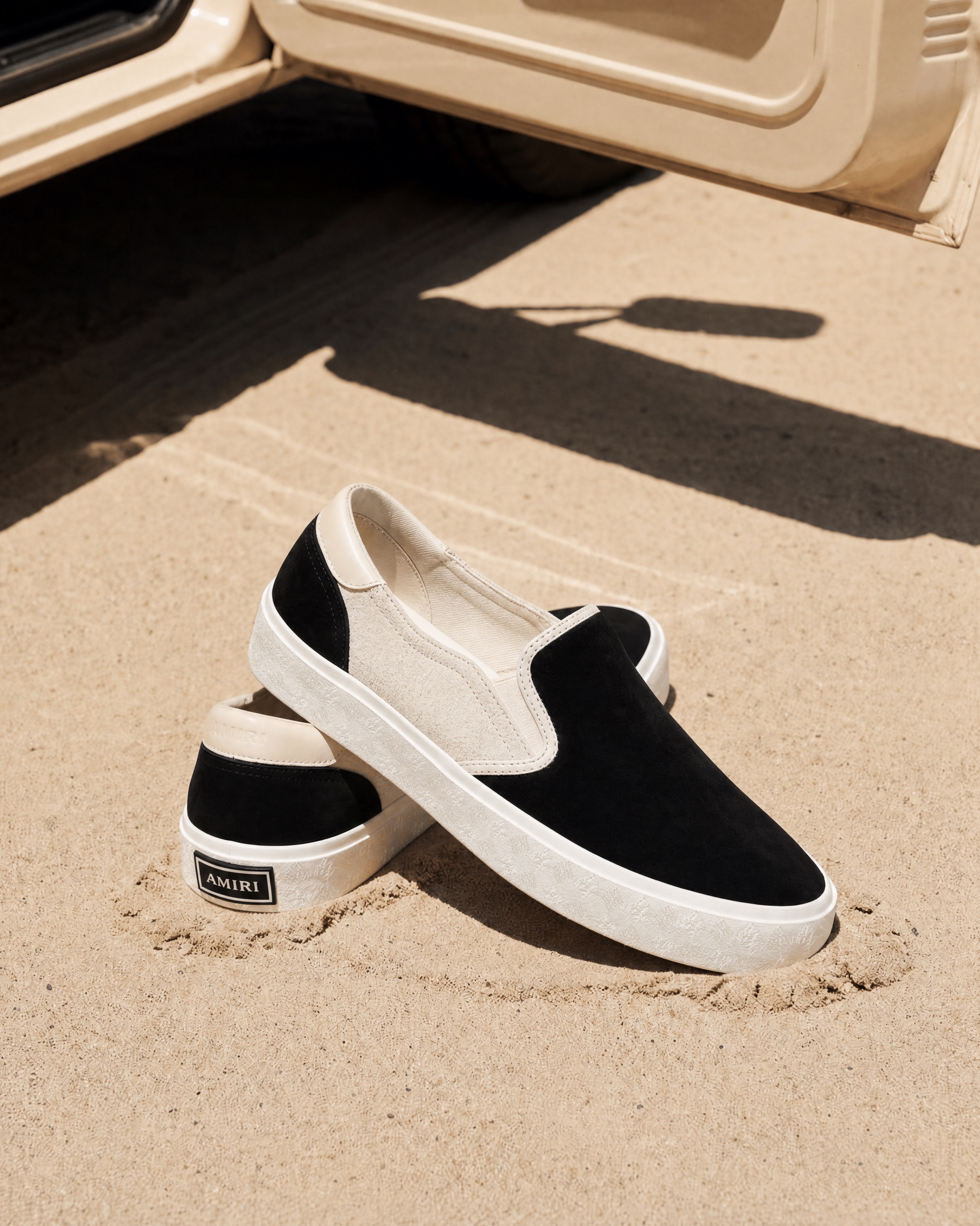 DISCOVER SIGNATURE SNEAKER STYLES
