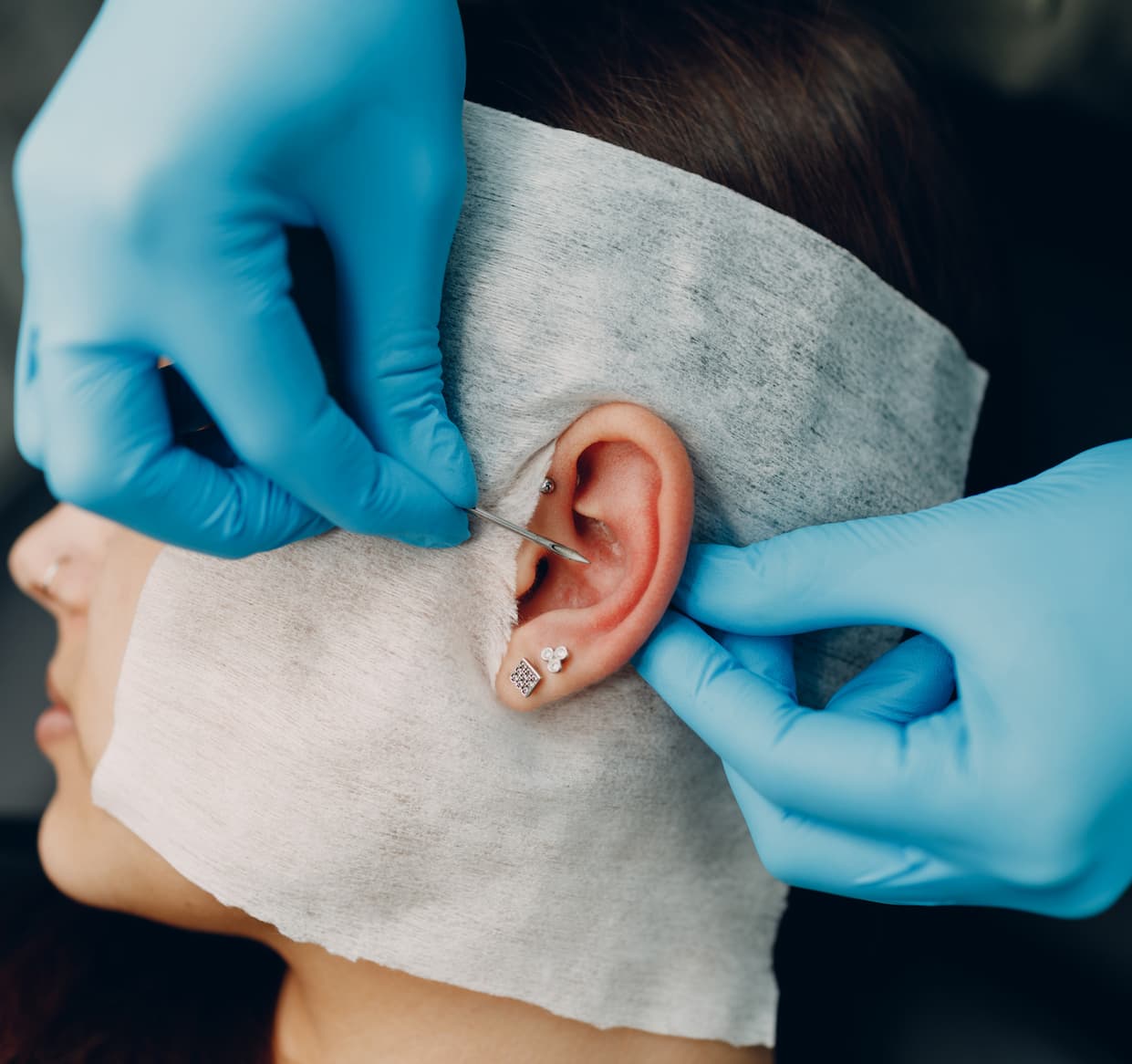 When could changing jewelry too early be dangerous?